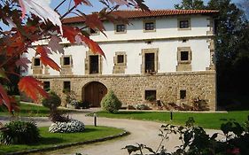 Casona de San Pantaleón de Aras